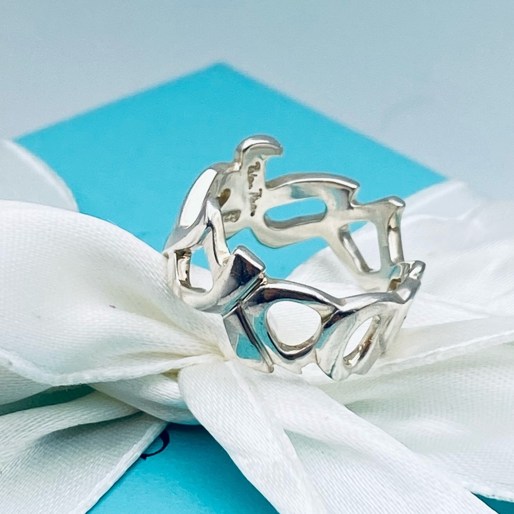 Tiffany & Co PP Sterling Silver Love Kisses  Ring size  5